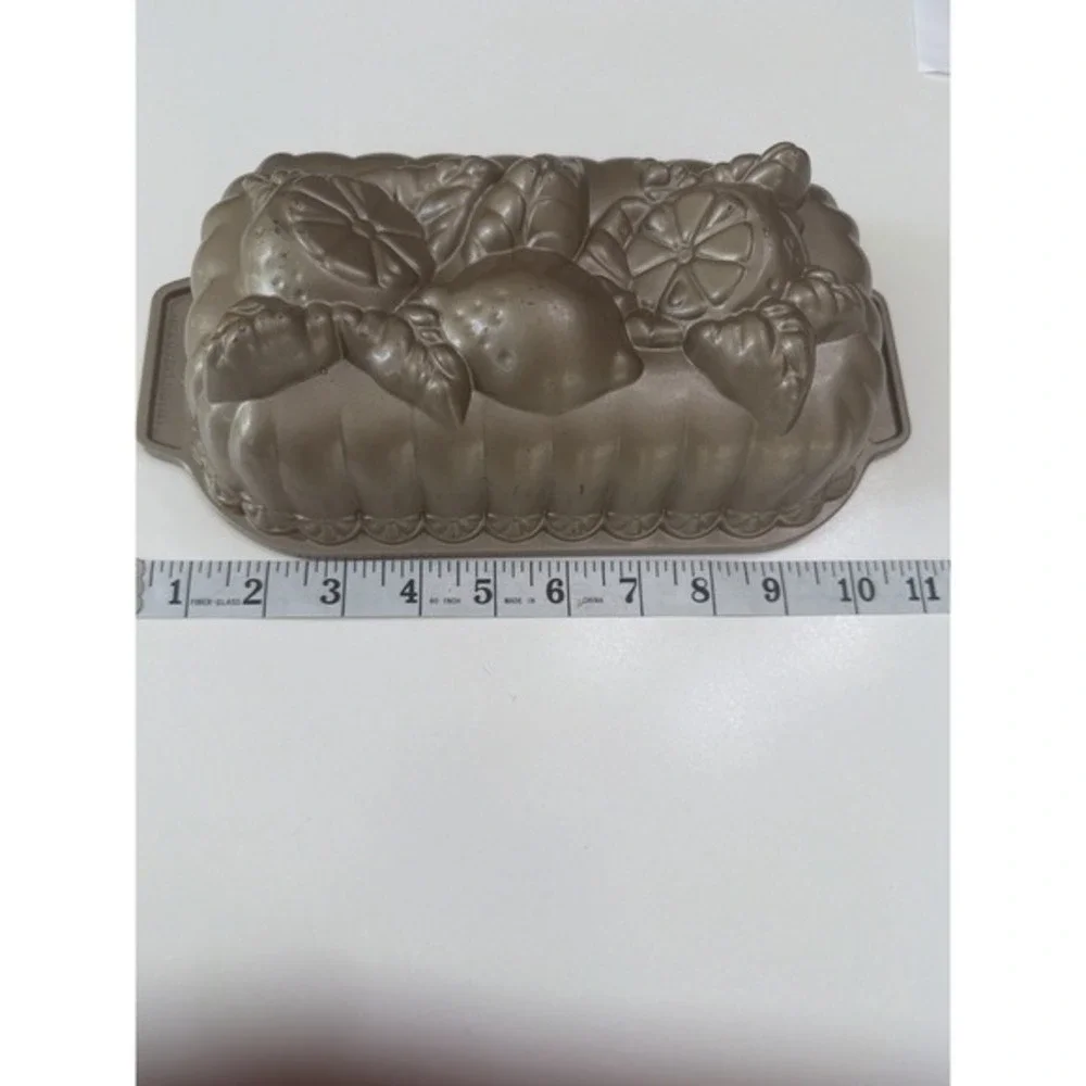 Nordic Ware Lemon Bread Pan Cast Aluminum Loaf Pan Made in USA Lemon Mold.  5114
